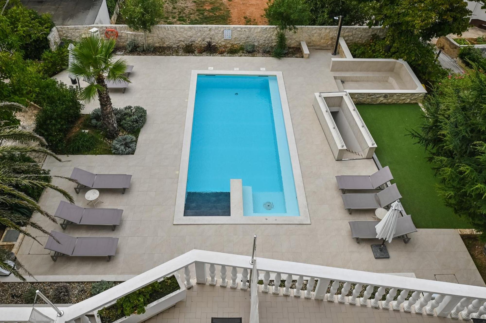 נובליה Seagull Pool Apartments & Studios מראה חיצוני תמונה