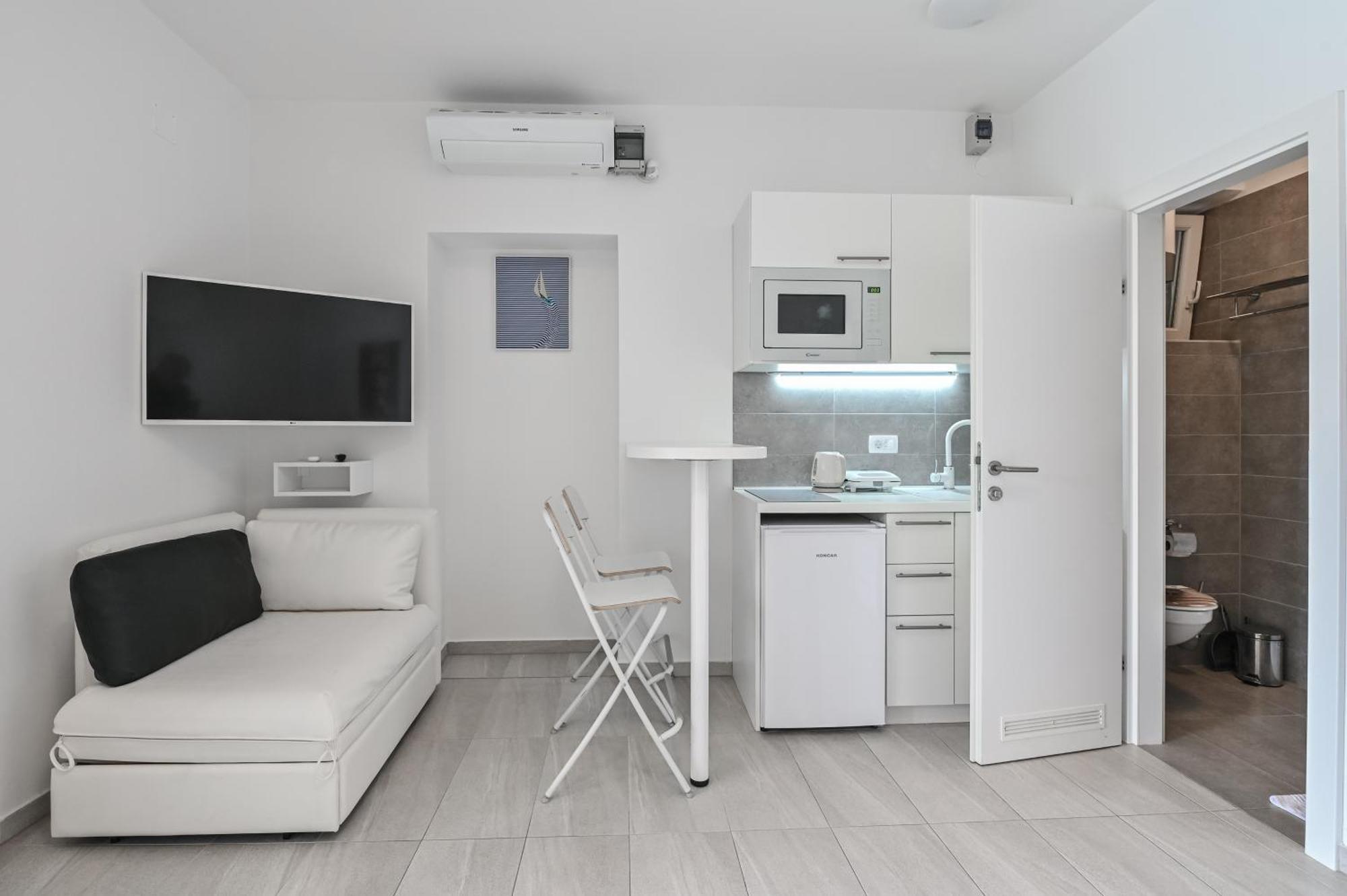 נובליה Seagull Pool Apartments & Studios מראה חיצוני תמונה