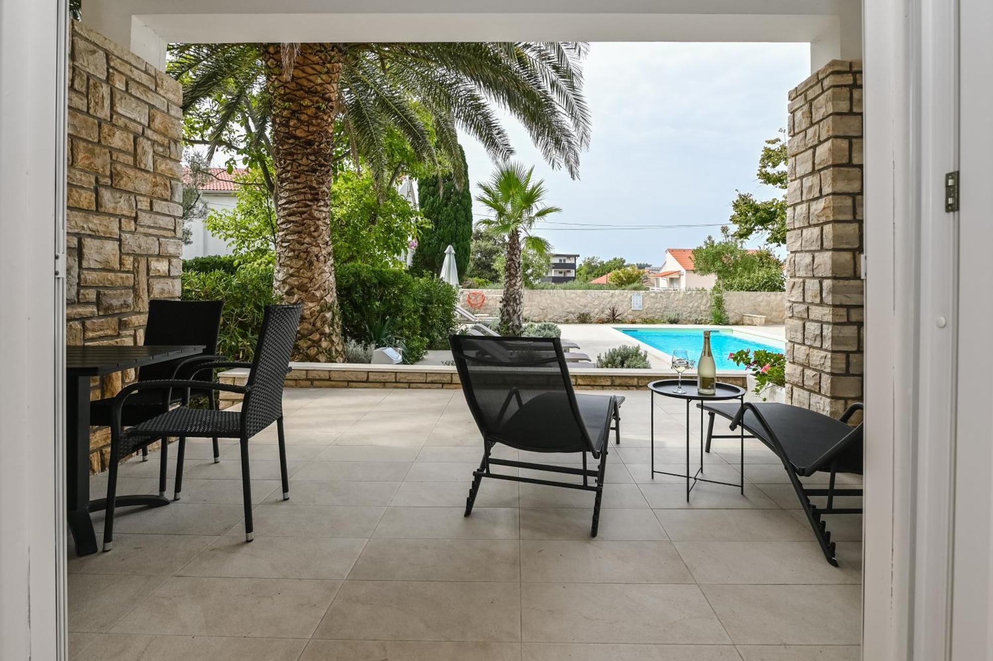 נובליה Seagull Pool Apartments & Studios מראה חיצוני תמונה