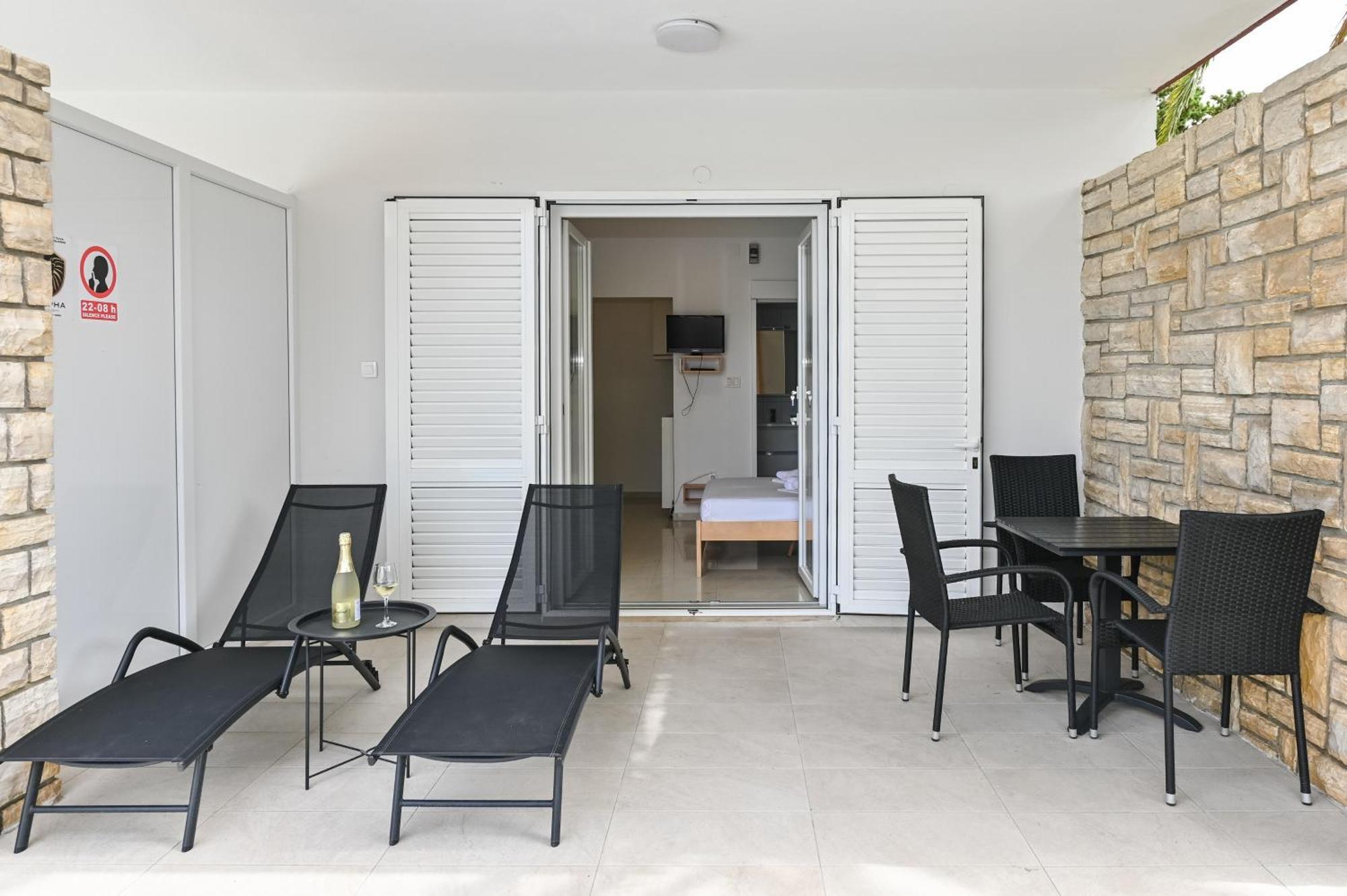 נובליה Seagull Pool Apartments & Studios חדר תמונה
