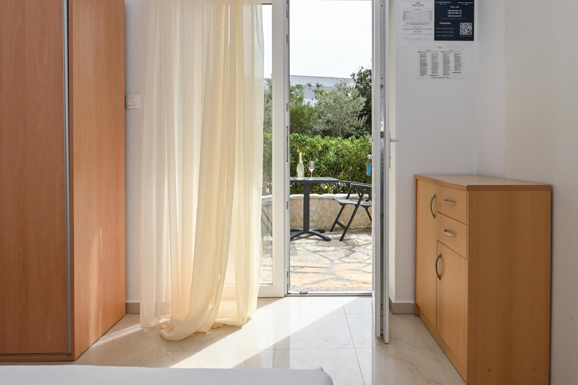 נובליה Seagull Pool Apartments & Studios חדר תמונה